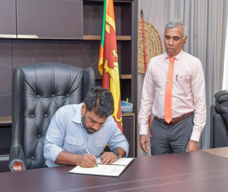 කාර්යක්ෂම ජනතාවාදී රාජ්‍ය සේවයක් නිර්මාණය කිරීම සඳහා කැපවන රාජ්‍ය සේවකයින් වෙනුවෙන් පෙනී සිටිනවා