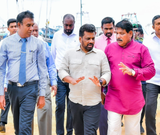 யாழ்ப்பாணம் மயிலிட்டி மீன்பிடி துறைமுகத்தின் மூன்றாம் கட்ட அபிவிருத்திப் பணிகள் ஜனாதிபதியின் தலைமையில் ஆரம்பமாகியது.