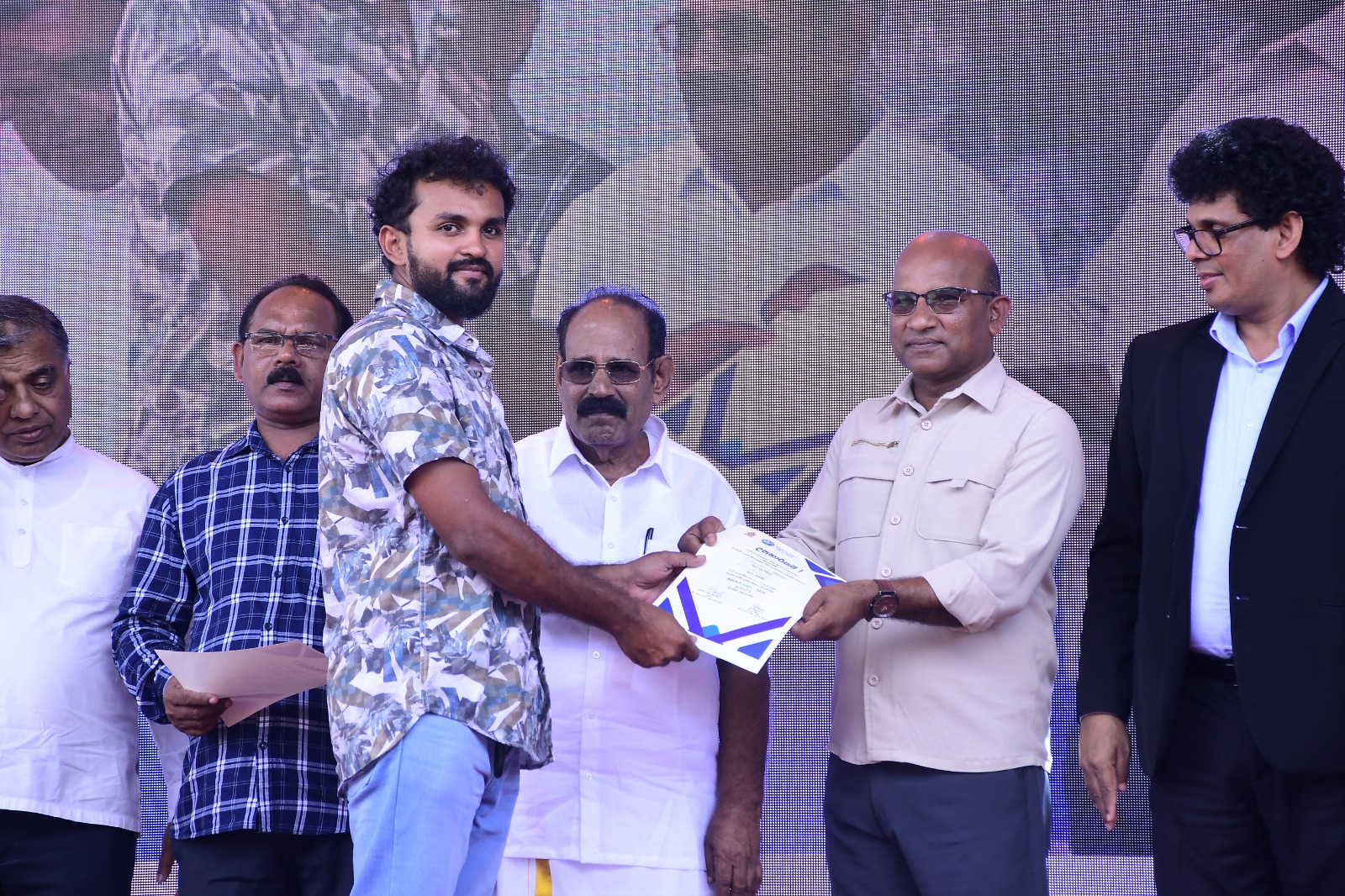 WhatsApp Image 2025 11 23 at 16.01.25